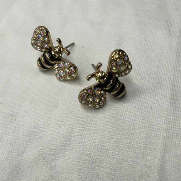 Betsey Johnson Bumble Bee Stud Earrings, Gold Tone, Pave Effect, Great Condition - Picture 2 of 7